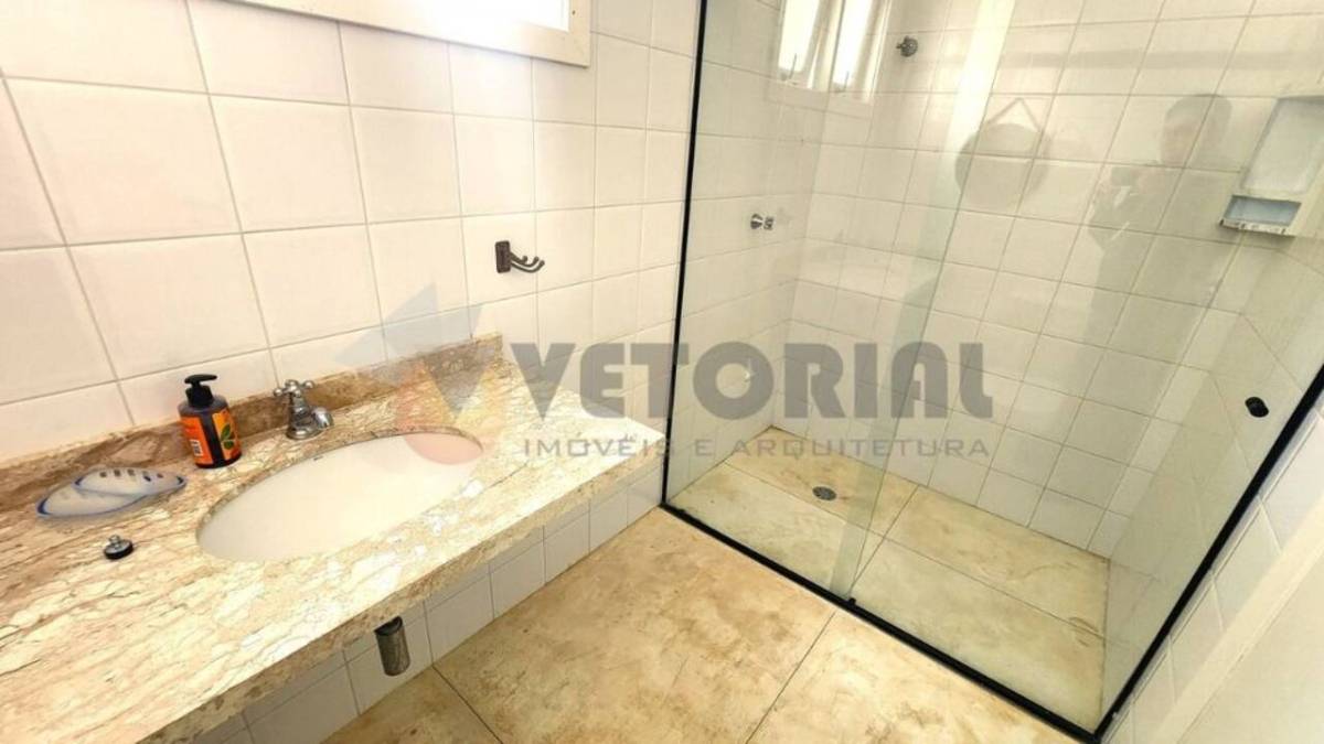 Casa à venda com 5 quartos, 264m² - Foto 8