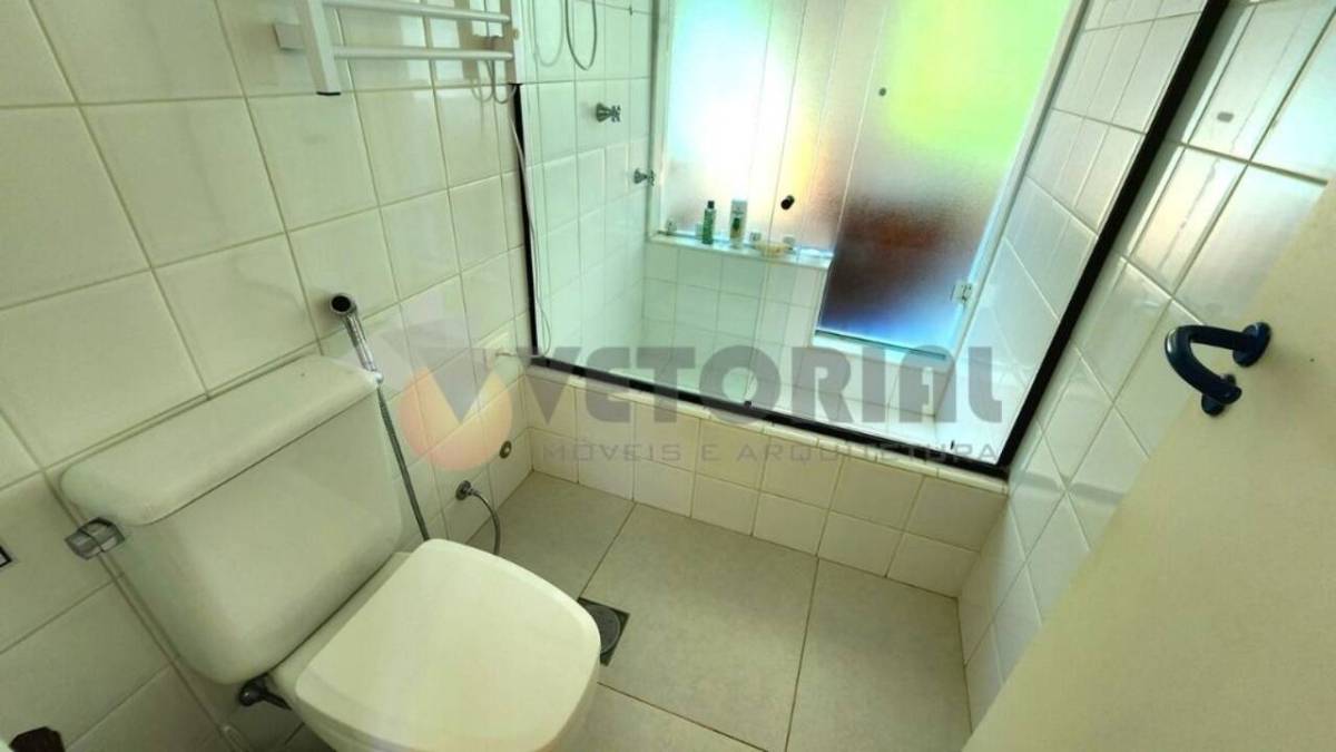 Casa à venda com 5 quartos, 264m² - Foto 11