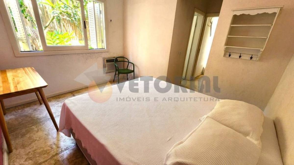 Casa à venda com 5 quartos, 264m² - Foto 13