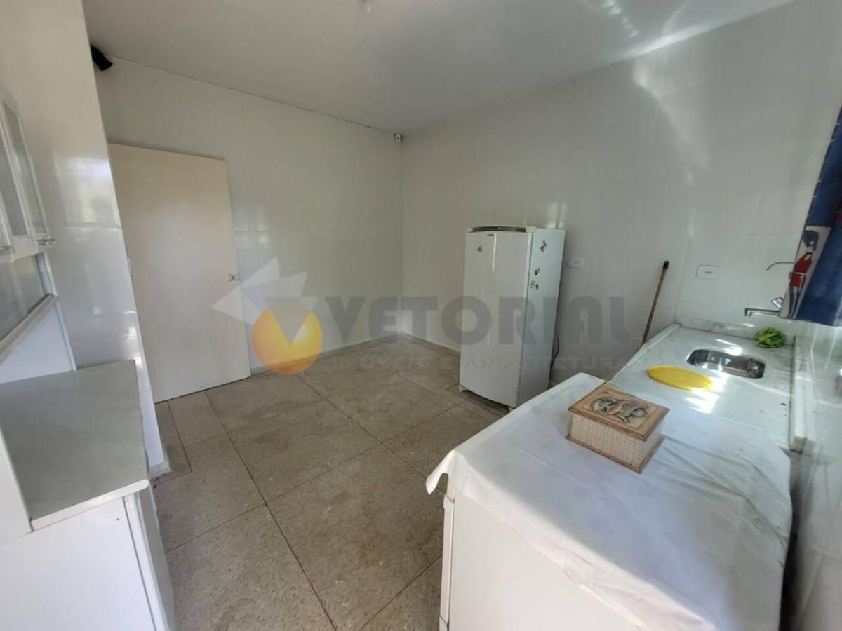 Casa à venda com 2 quartos, 113m² - Foto 8