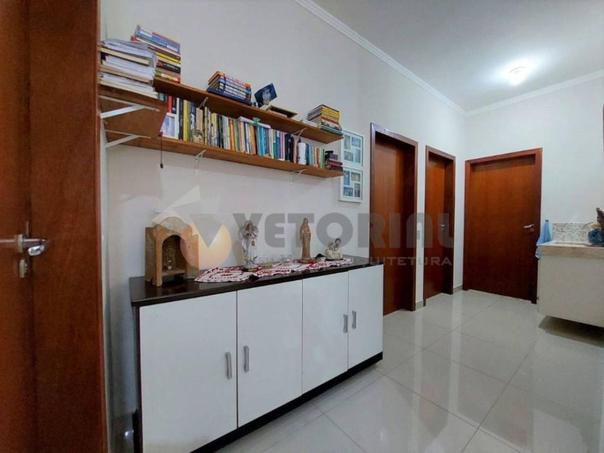 Casa à venda com 3 quartos, 180m² - Foto 26